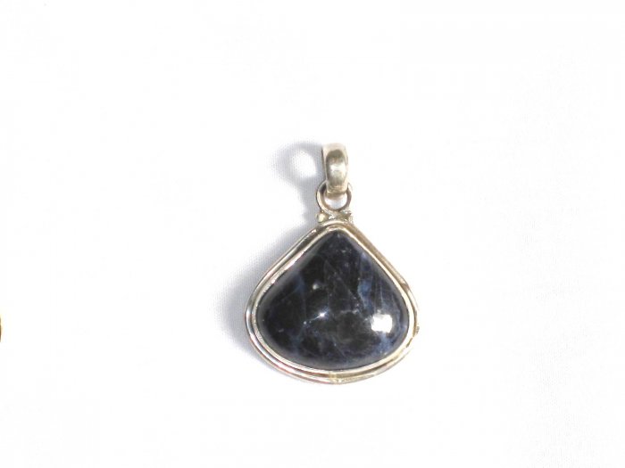 PN219 Sodalite Pendant in Sterling Silver