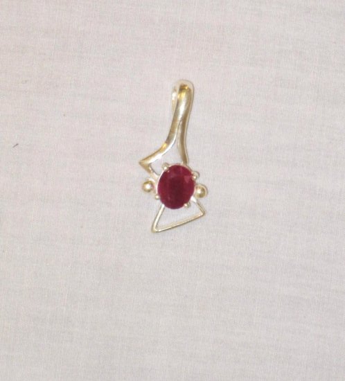 PN382 Ruby Pendant in Sterling Silver