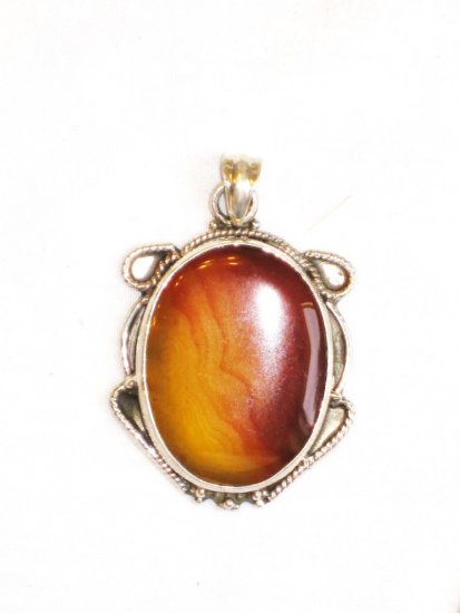 PN080 Sunstone Pendant in Sterling Silver