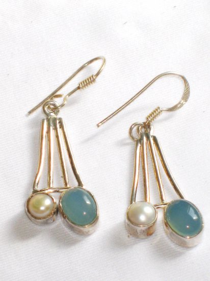 ER072 Chalcedony and Pearl Earrings in Sterling Silver