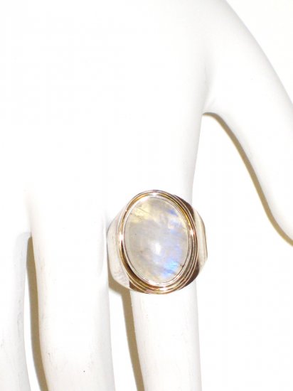 RG032 Moonstone Ring in Sterling Silver