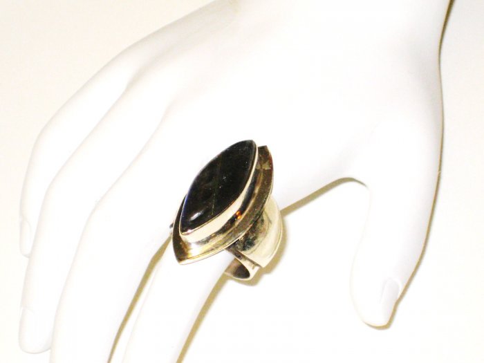 RG048 Agate Ring in Sterling Silver, Size 7