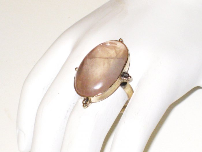 RG069 Rose Quartz Ring in Sterling Silver, Size 7