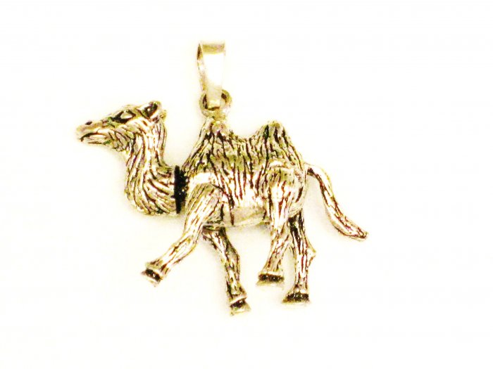 CP010 Camel Pendant in Sterling Silver