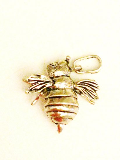 CP020 Bumble Bee Pendant in Sterling Silver