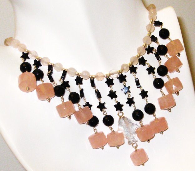 NK022 Rose Quartz and Onyx Necklace in Sterling Silver