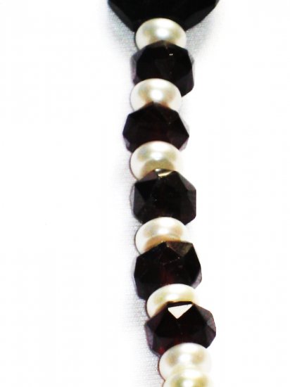 ST061 Garnet and Pearl Necklace in Sterling Silver