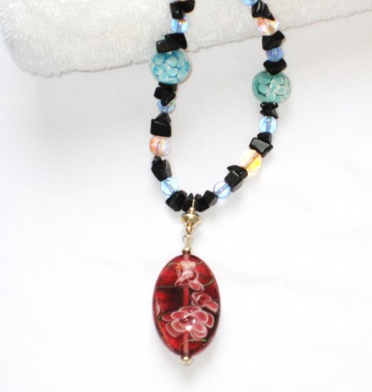 ST092 Italian Murano Glass Necklace in Sterling Silver