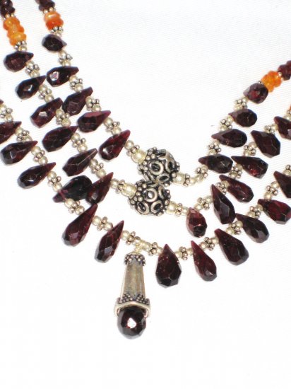 ST116 Carnelian and Garnet Necklace in Sterling Silver