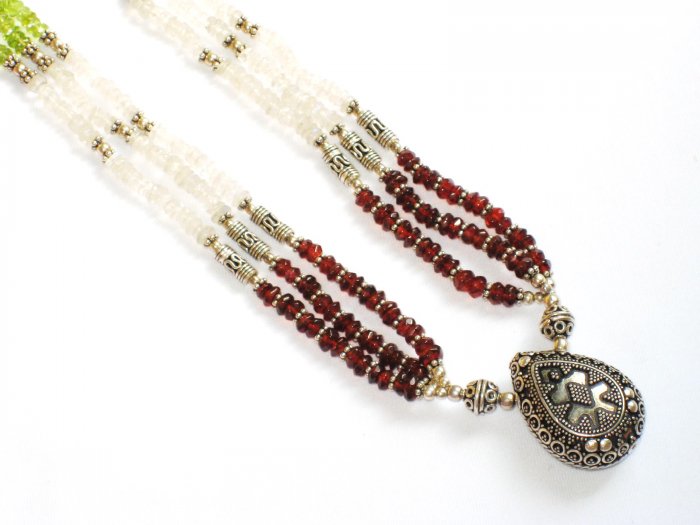 ST340 Garnet, Moonstone and Peridot Necklace in Sterling Silver