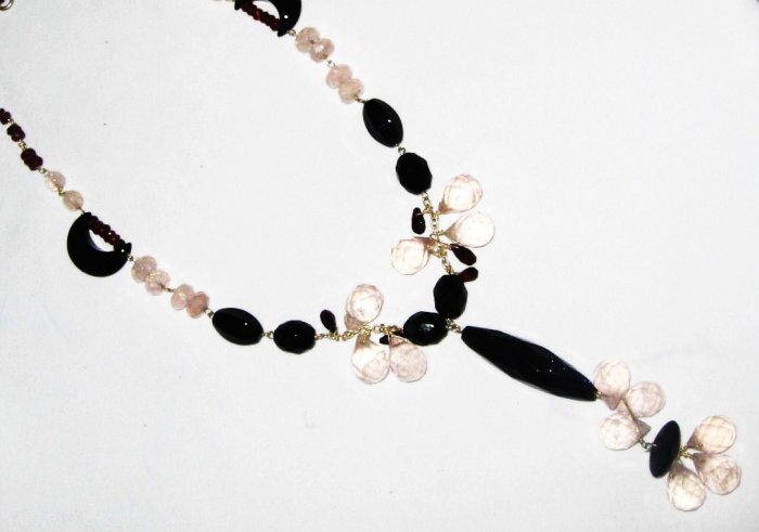 ST473 Rose Quartz and Onyx Necklace in Sterling Silver