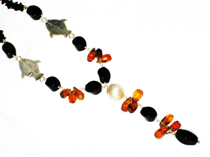 ST550 Onyx and Smoky Quartz Necklace in Sterling Silver