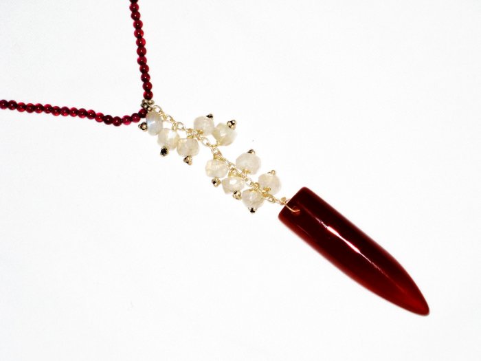 ST552 Red Jasper, Moonstone Necklace in Sterling Silver