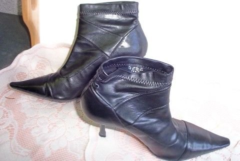 BCBG Paris 9B Buttery Soft 4â Heeled Ankle Boot FREE SHIPPING!
