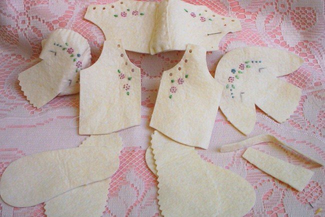 Doll makers! Felt embroidered doll clothing ~ Unfinished FREE SHIPPING!