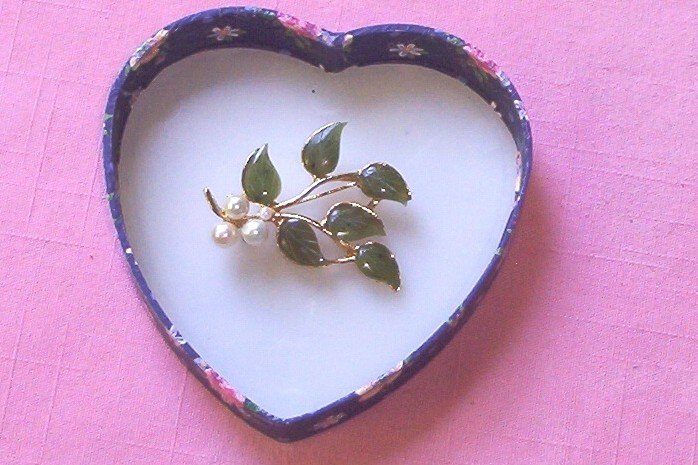 SOLD! Swaboda Jade Leaf and Pearl Broach / Pin