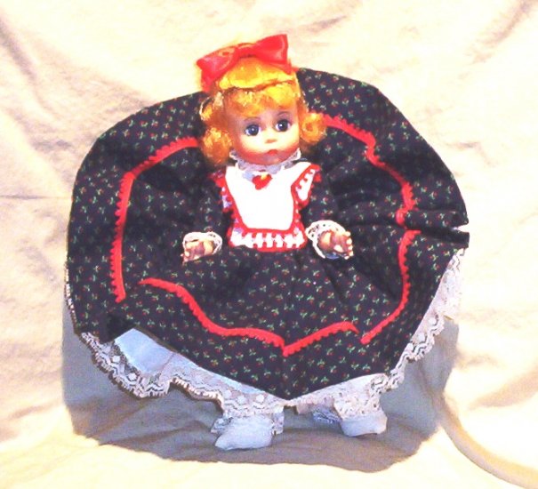 SOLD! Madame Alexander-kin Doll # 436 "Dolly" FREE SHIPPING!