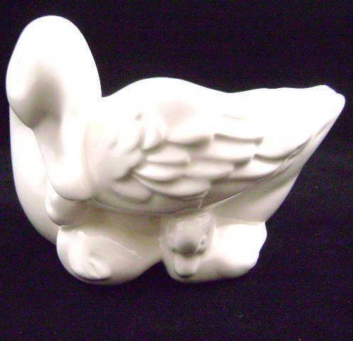1984 Avon Mother's Love Ceramic Duck Planter