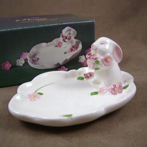 Vintage Avon 1985 Bunny Ceramic Trinket Dish