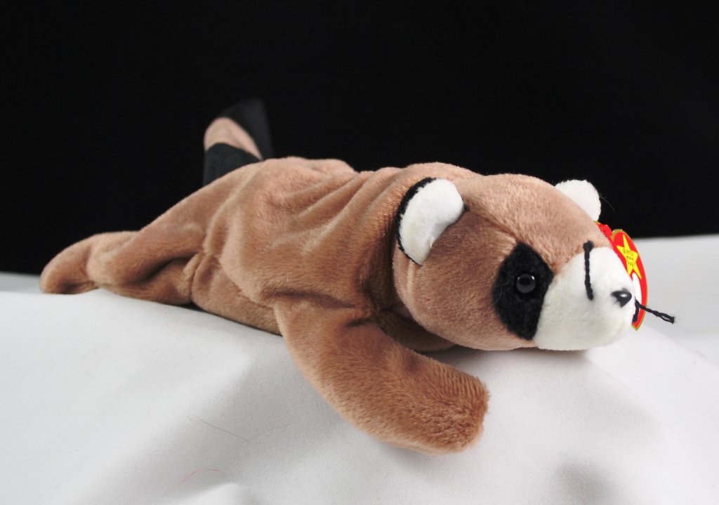 Ty Ringo The Raccoon Retired Beanie Baby 4014