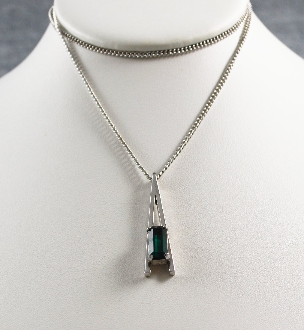 Avon Park East Collection Jewelry Vintage Necklace Pendant