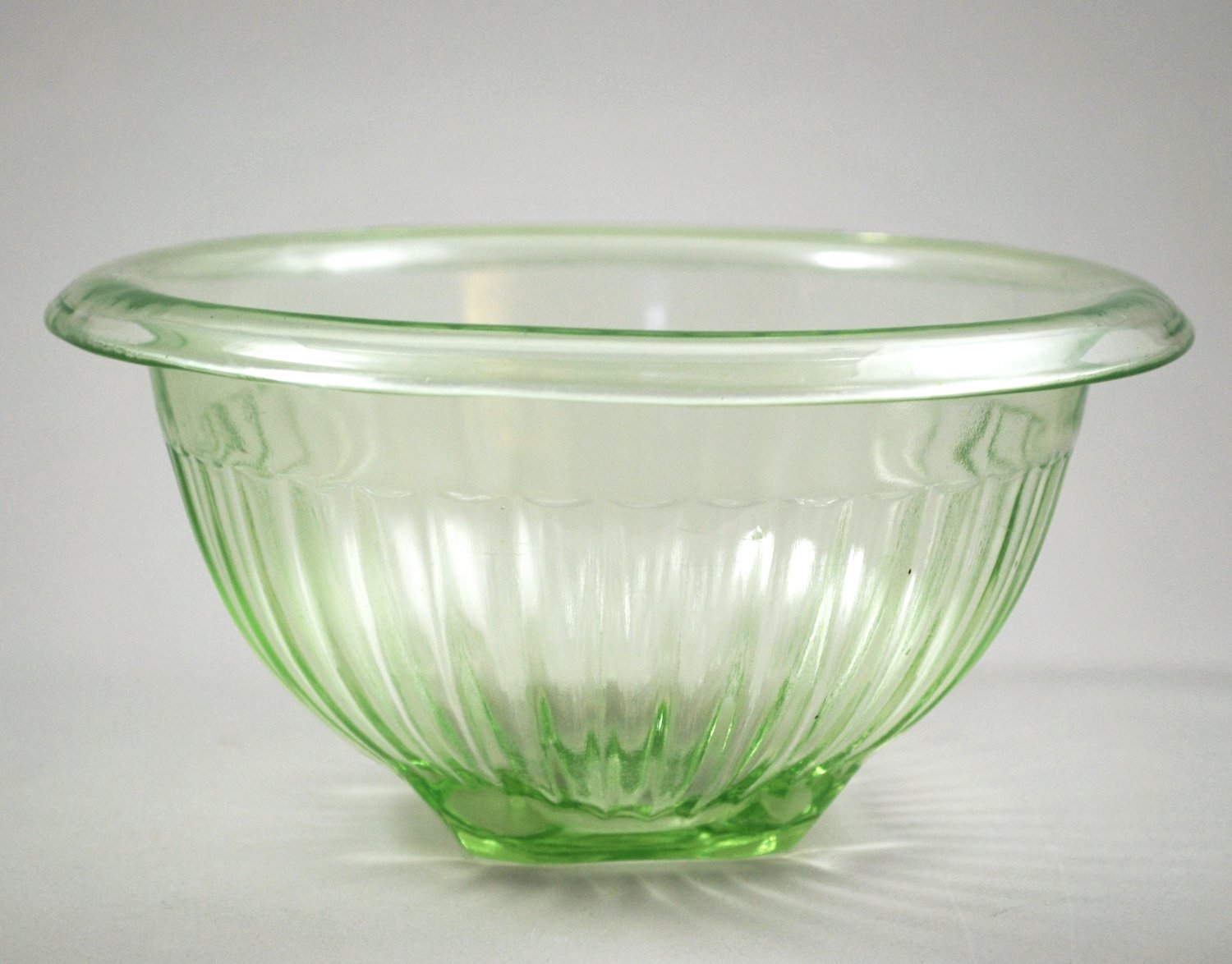 Hocking Green Transparent Paneled Mixing Bowl Depression Kitchenware