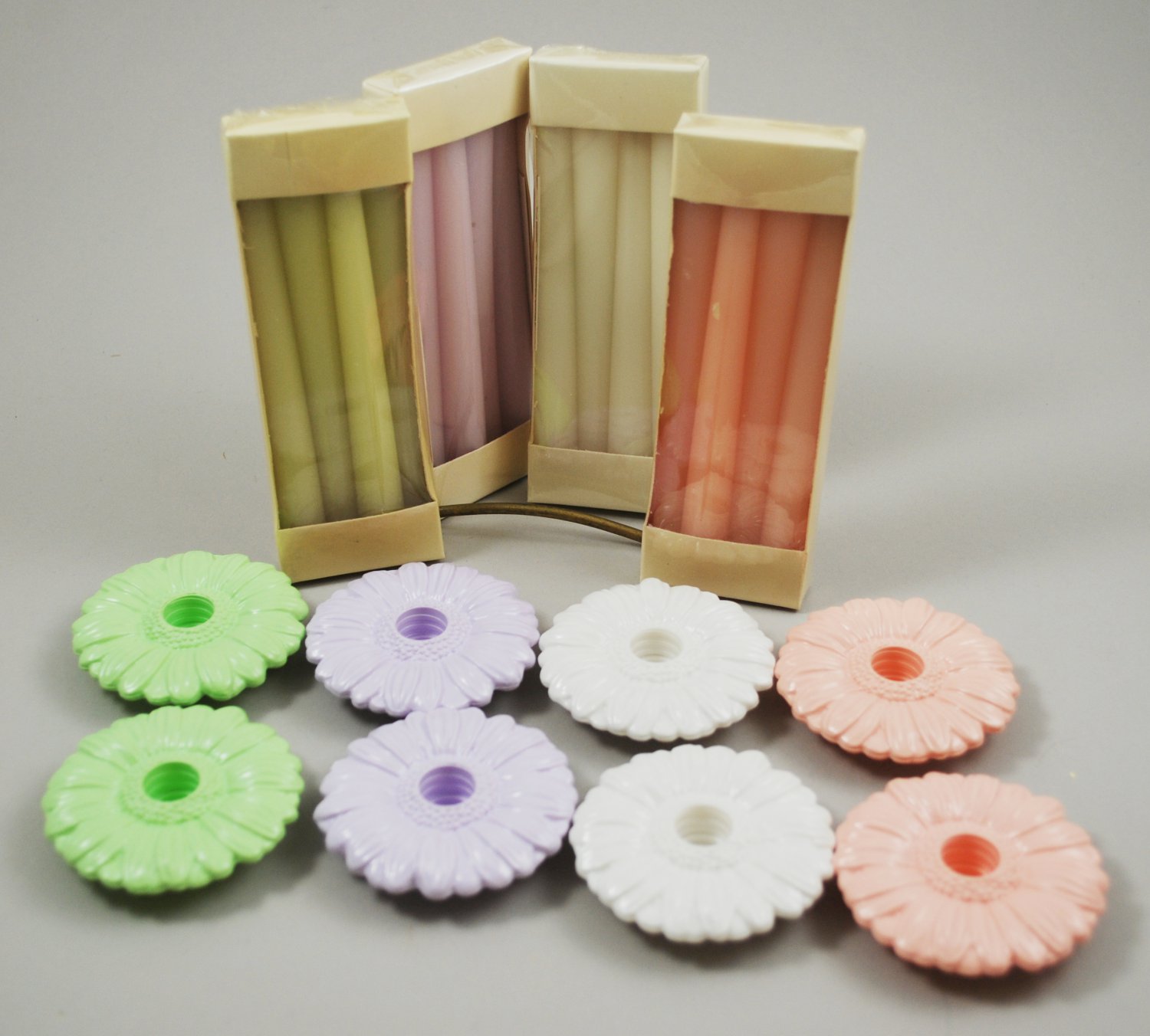 Avon Set of 4 Fancy Flower Holders w/ Candles Peach Lavender White Green