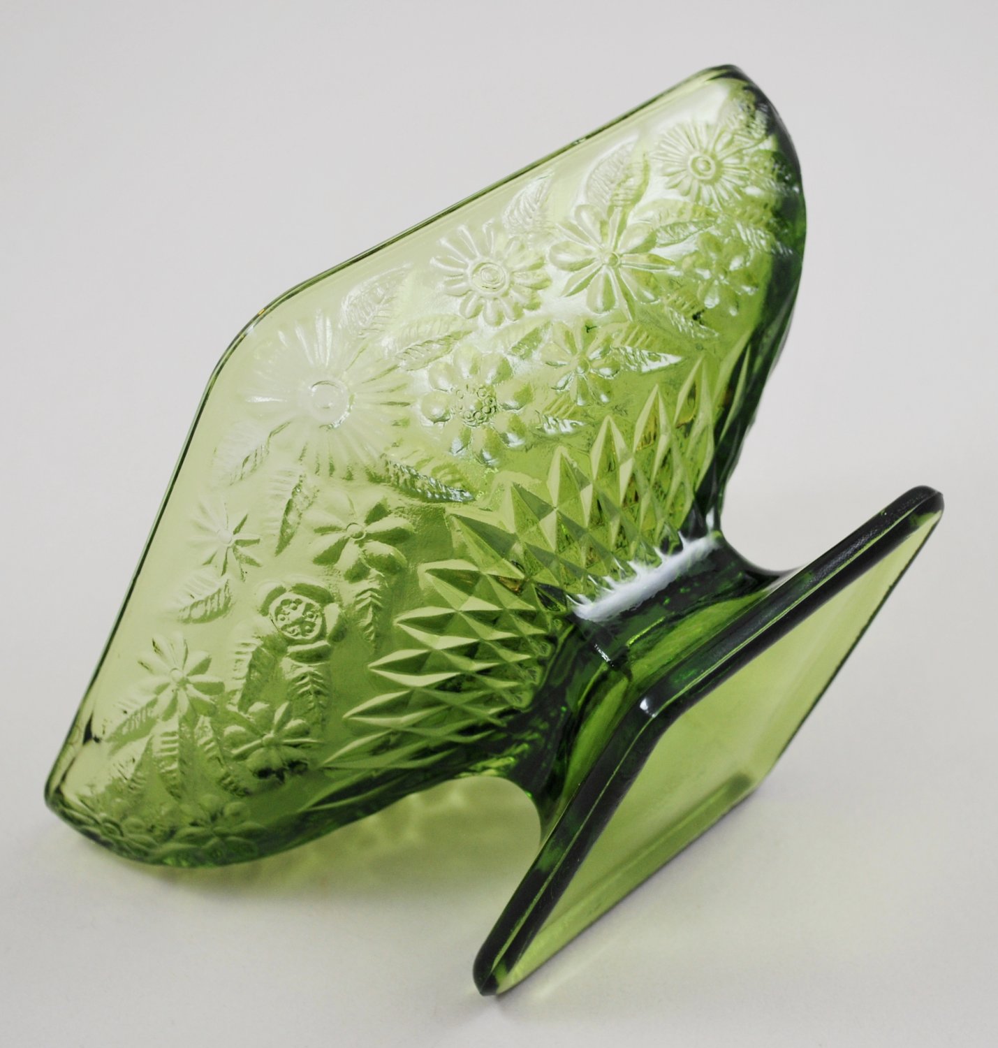 Indiana Glass Avocado Green Pineapple and Floral Diamond-Shaped Compote #618