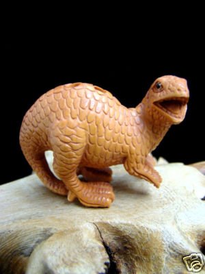 " DINOSAUR " HAND CARVED PEACH TREE WOOD 2" MINIATURE / FIGURINE FREE GIFTS & USA SHIPPING