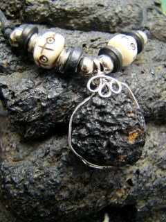 BLACK METEORITE TEKTITE COMET ANTIQUE YAK BONE BEADS STERLING SILVER WIRE WRAPPED NECKLACE