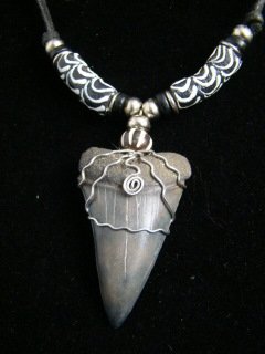 BLACK FOSSIL MAKO SHARK TOOTH NECKLACE ANTIQUE AFRICAN TRADE BEADS FREE SHIPPING!