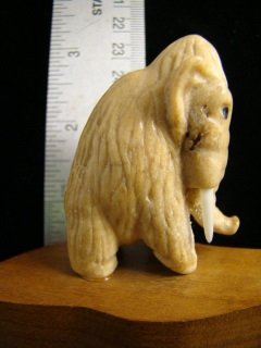 BABY MAMMOTH INUIT / ESKIMO CARVING ICE AGE BONE MINIATURE FREE GIFTS!