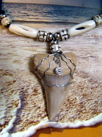 MAKO FOSSIL SHARK TOOTH NECKLACE ANTIQUE YAK BONE & WHITE CARVED OX BONE BEADS