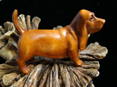 BOY HOUND DOG CARVED PEACH TREE WOOD MINIATURE 2 5/8" FREE GIFT SILK BAG