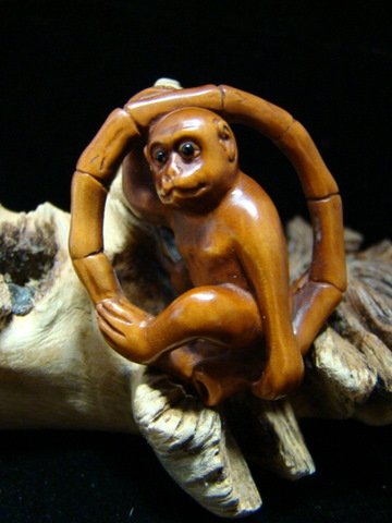 MONKEY & BAMBOO CARVED KOA WOOD ONYX GEM EYE MINIATURE ORNAMENT FREE GIFT SILK BAG