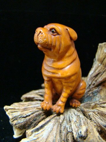 SHAR PEI DOG HAND CARVED WOOD ONYX GEM EYES MINIATURE ORNAMENT FREE GIFT SILK BAG