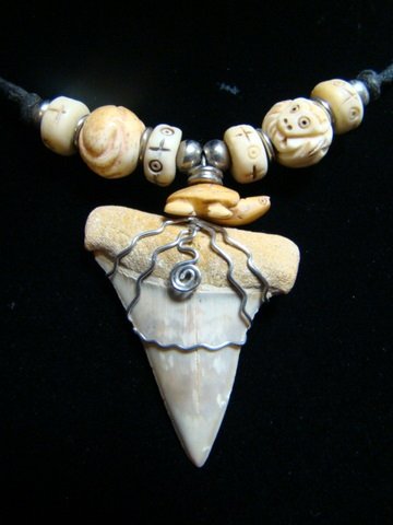 MAKO FOSSIL SHARK TOOTH CARVED BONE TURTLE, MONKEY, TIBETAN BEADS HARLEY STAINLESS STEEL NECKLACE