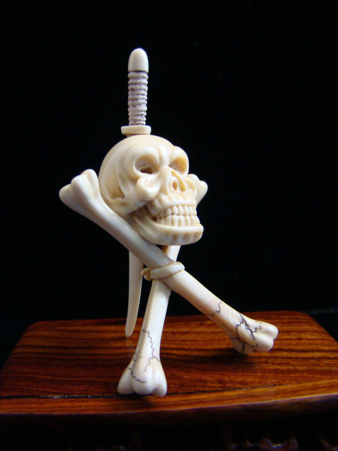 FOSSIL MAMMOTH IVORY " SKULL & BONES " SKELETON PIRATE CROSS-BONES SWORD NETSUKE MINIATURE