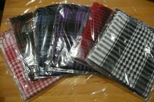 Checkered scarf/shawl