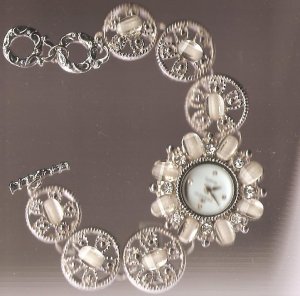 WOMEN'S WRIST BRACELET WATCH