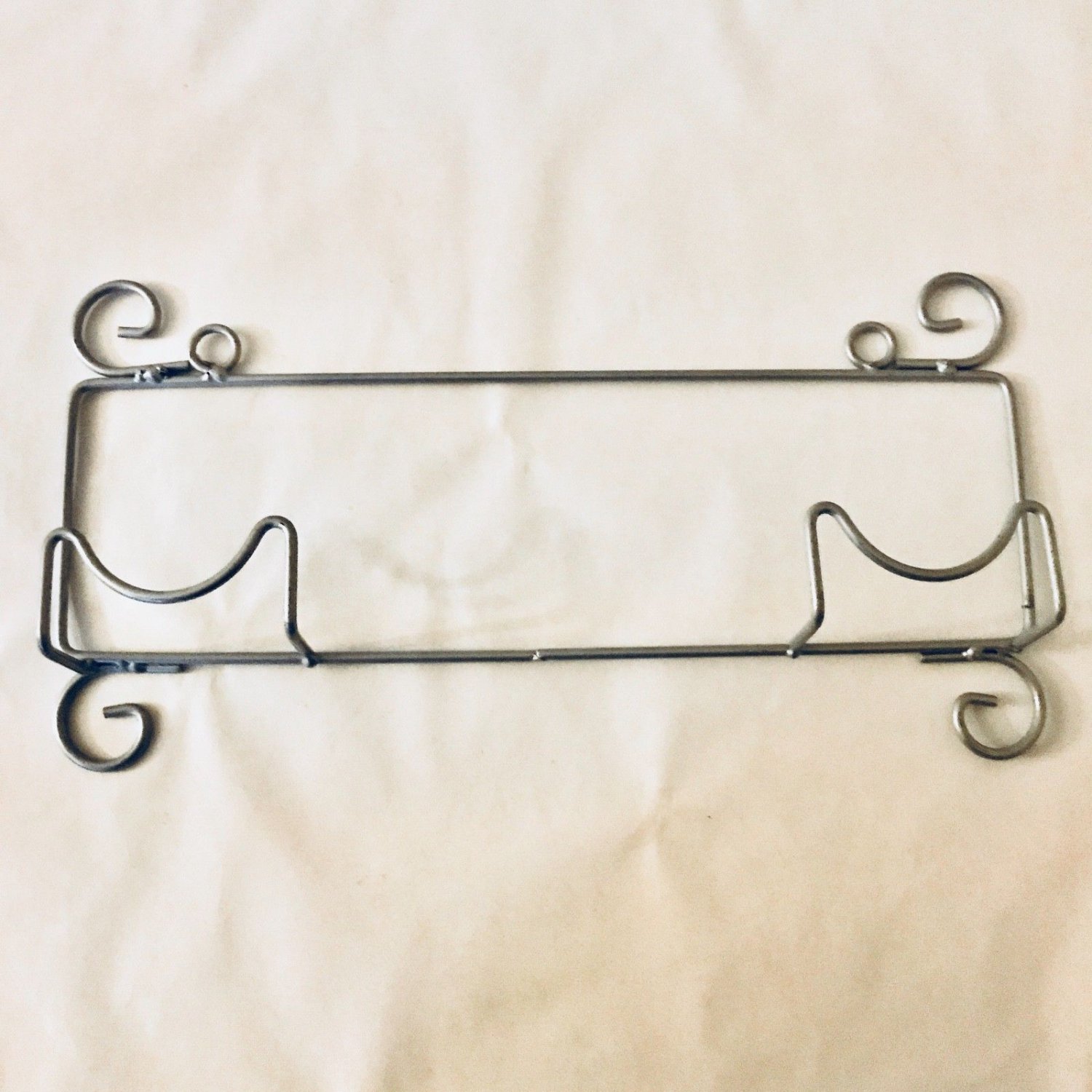 Two Place Silver Metal Horizontal Wall Plate Rack Holder Display Iron China