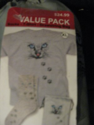 XL T-Shirt Socks Draw String Bag Retail 24.99 CAT