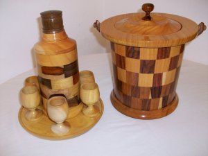 Party Ice Box with Bottle & Drink Cups