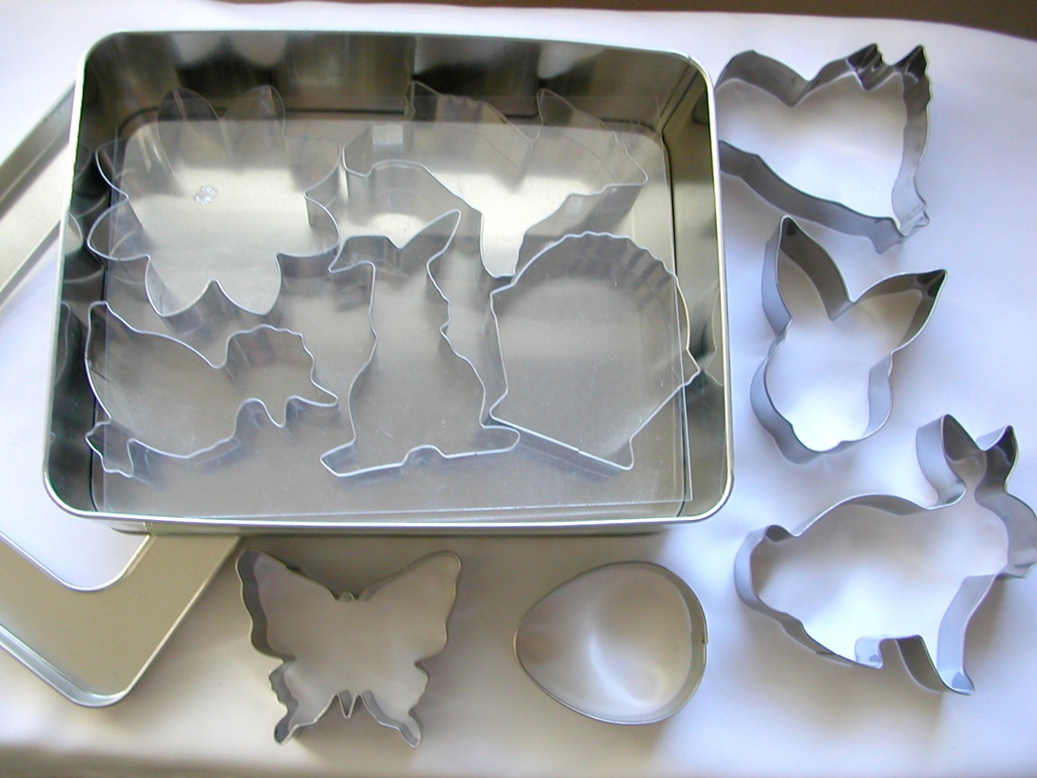 Williams Sonoma Easter metal cookie cutter set bunny butterfly lot of 10
