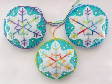Felt snowflake ornament tie dye rainbow light aqua white lot handmade