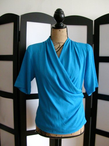 Anne Klein retro blue draped wrap cross over short sleeve top size 4