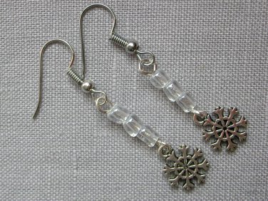 Snowflake 8 side charm clear glass bead earrings