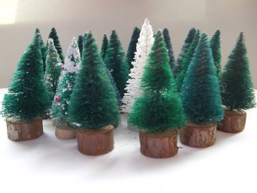 Vintage mini green white bottle brush pipe cleaner christmas trees wooden base lot 20