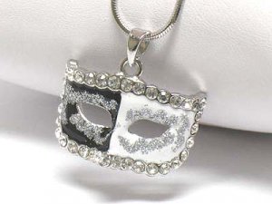 Stud dual color mask necklace(E125BK-1218126)