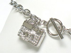 Crystal camera charm toggle bracelet(R1145SL-32536)